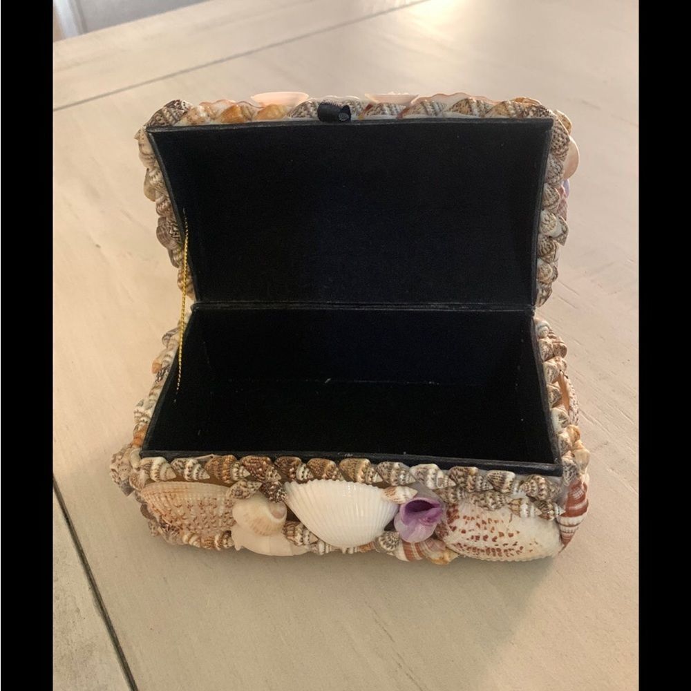 Shell  Encrusted  Jewelry Box - Picture 3 of 5